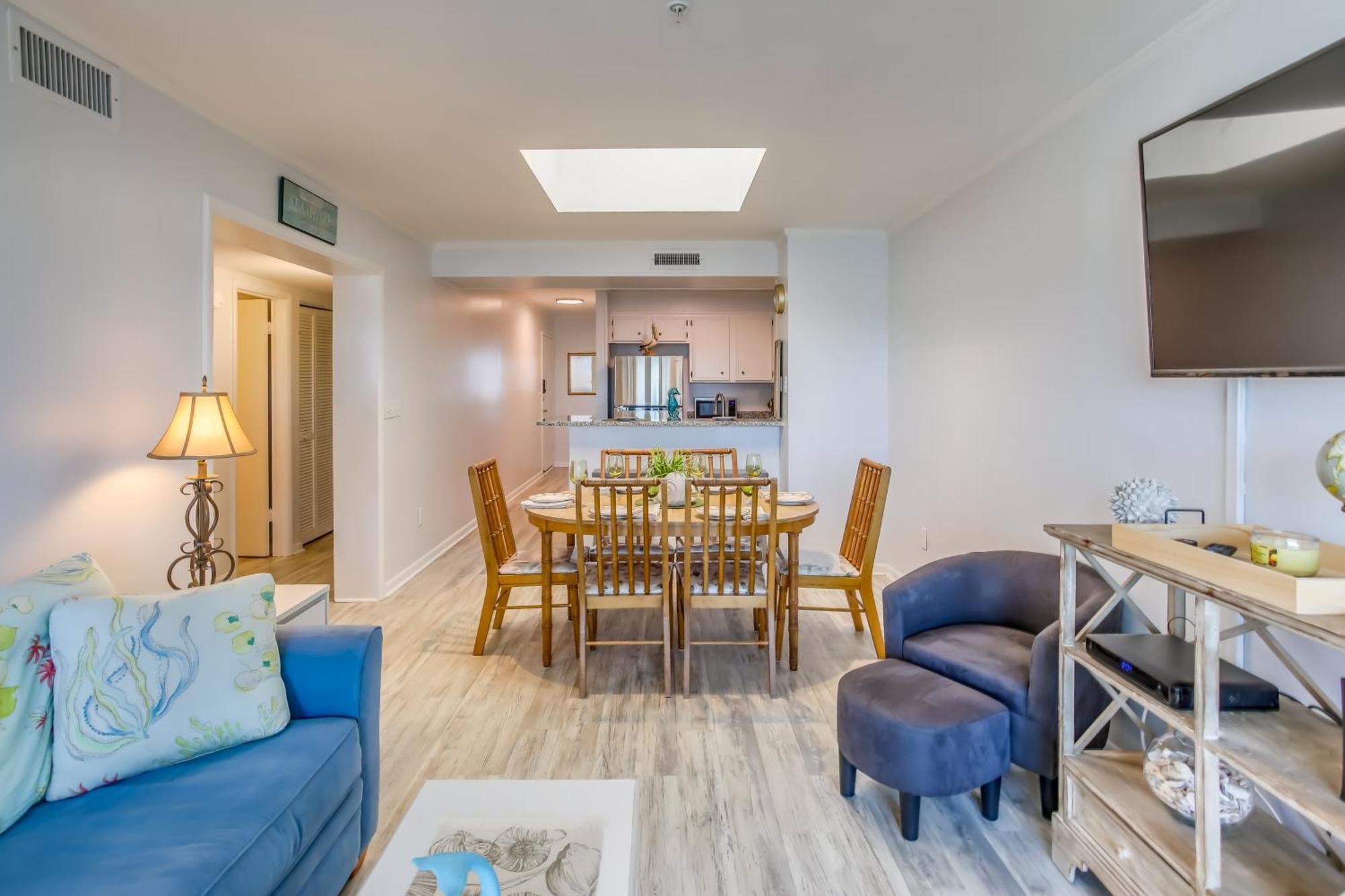 Myrtle Beach Condo - Steps To Ocean And Apache Pier! Extérieur photo